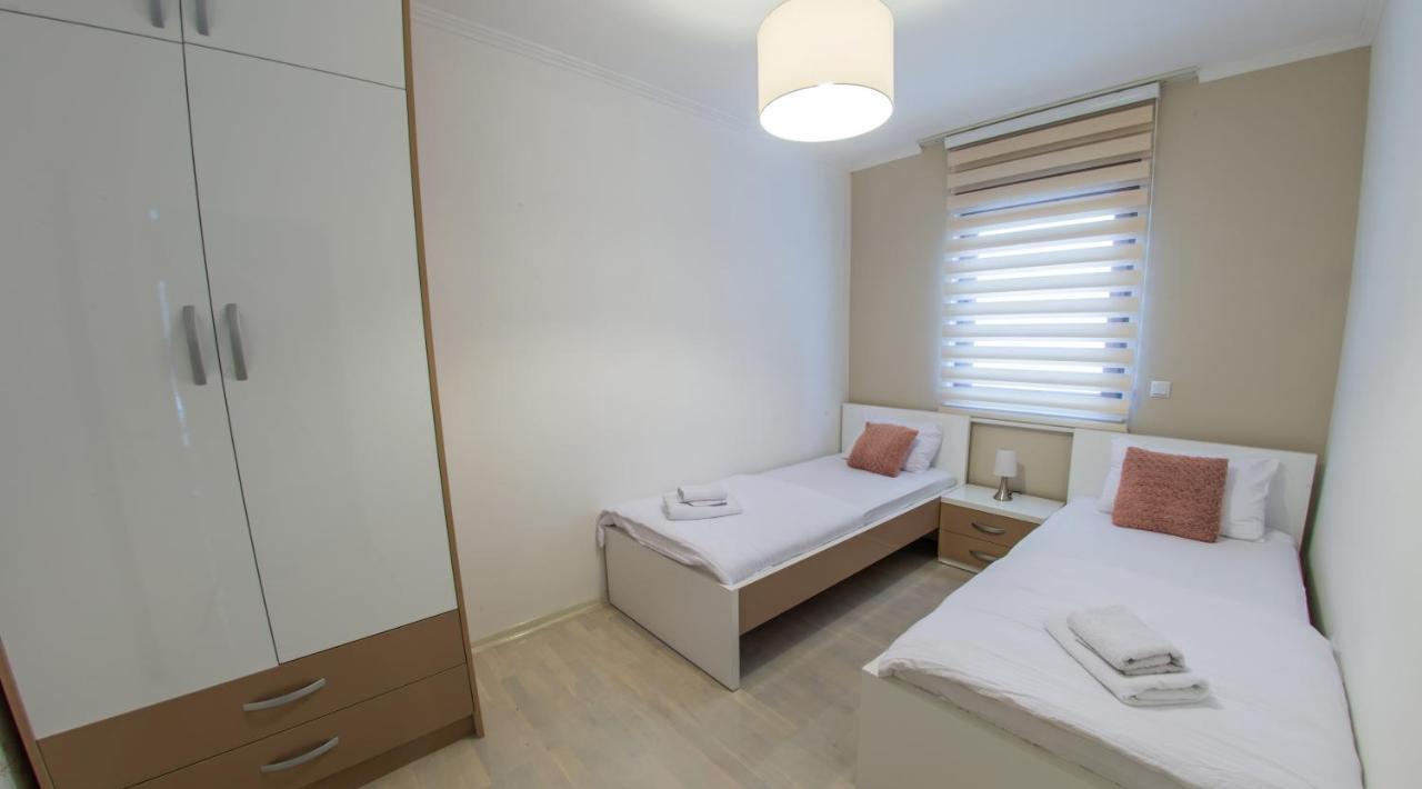Apartment Light De Luxe Mostar Extérieur photo