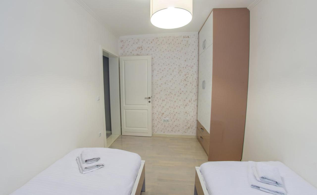 Apartment Light De Luxe Mostar Extérieur photo