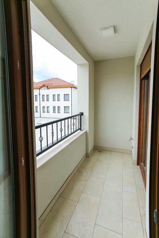 Apartment Light De Luxe Mostar Extérieur photo